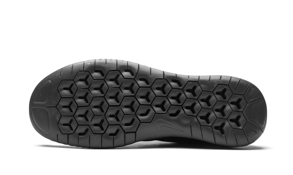 Free RN 2018 "Triple Black" 942836 002