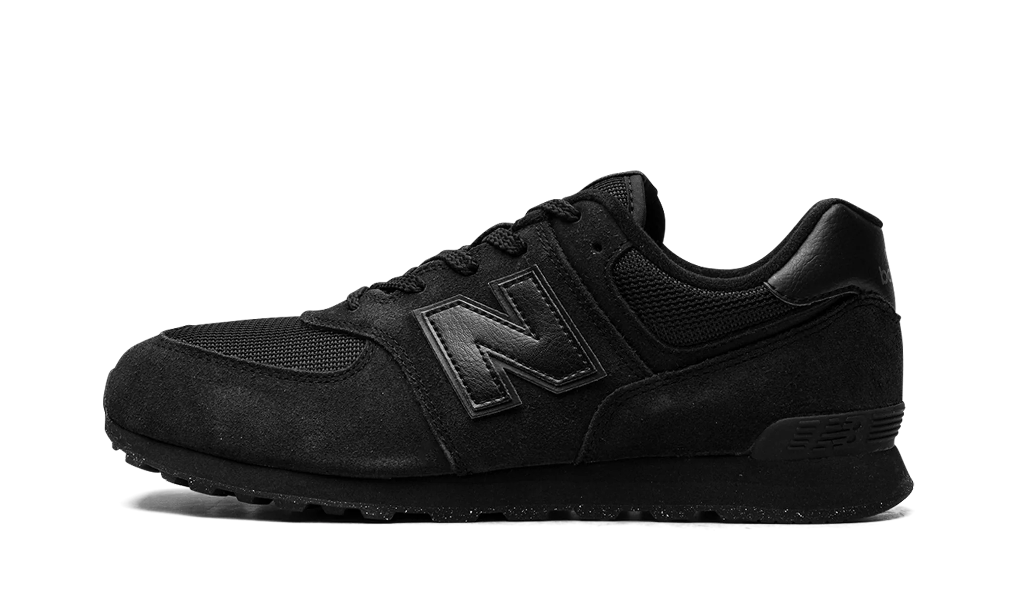 574 GS "Triple Black" GC574EVE