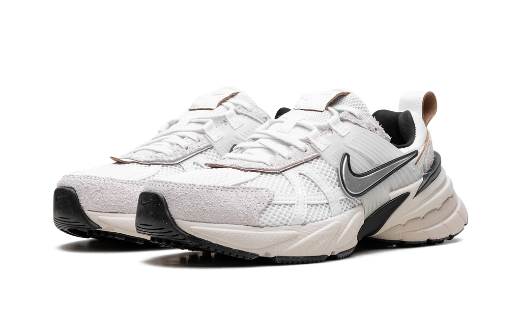 V2K Run Wmns "Summit White" FN6703 100