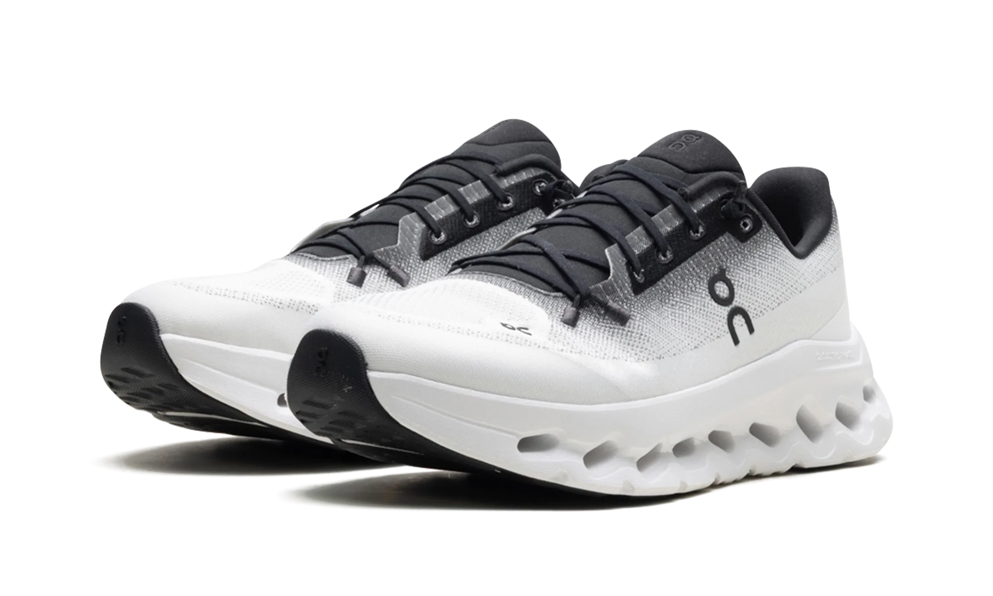 Cloudtilt "Black | Ivory" 3ME10101430