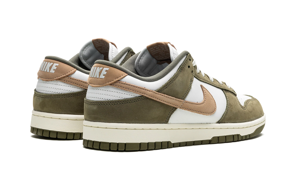 Dunk Low "Medium Olive" FQ8250 200