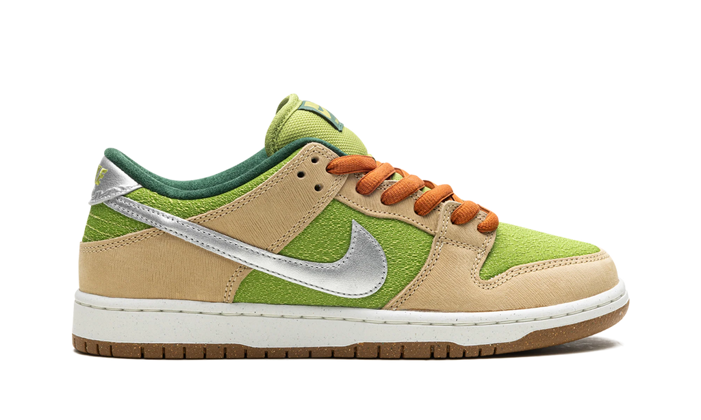 SB Dunk Low "Escargot" FQ7585 200