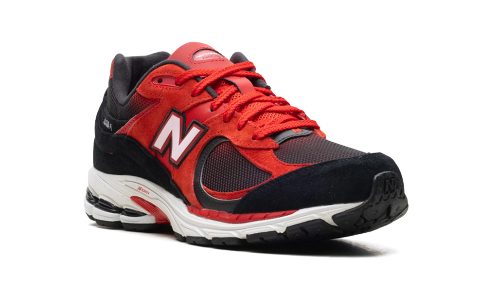 2002R "Black/True Red" U2002RZA