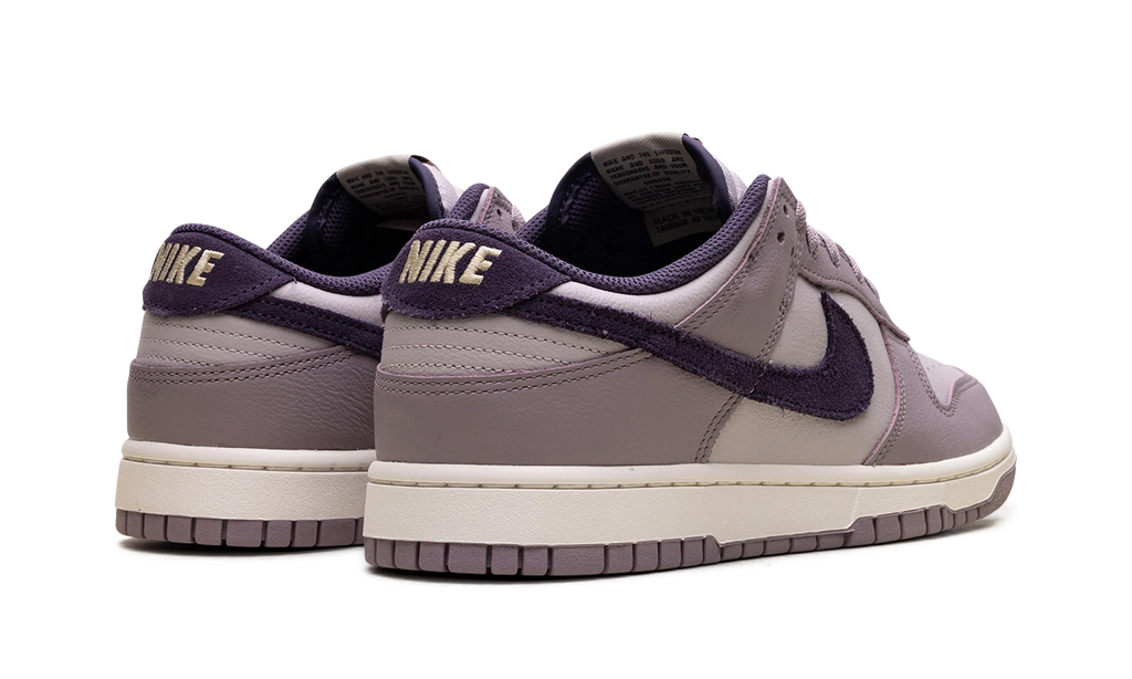 Dunk Low SE "Light Violet Ore" HQ3642 202