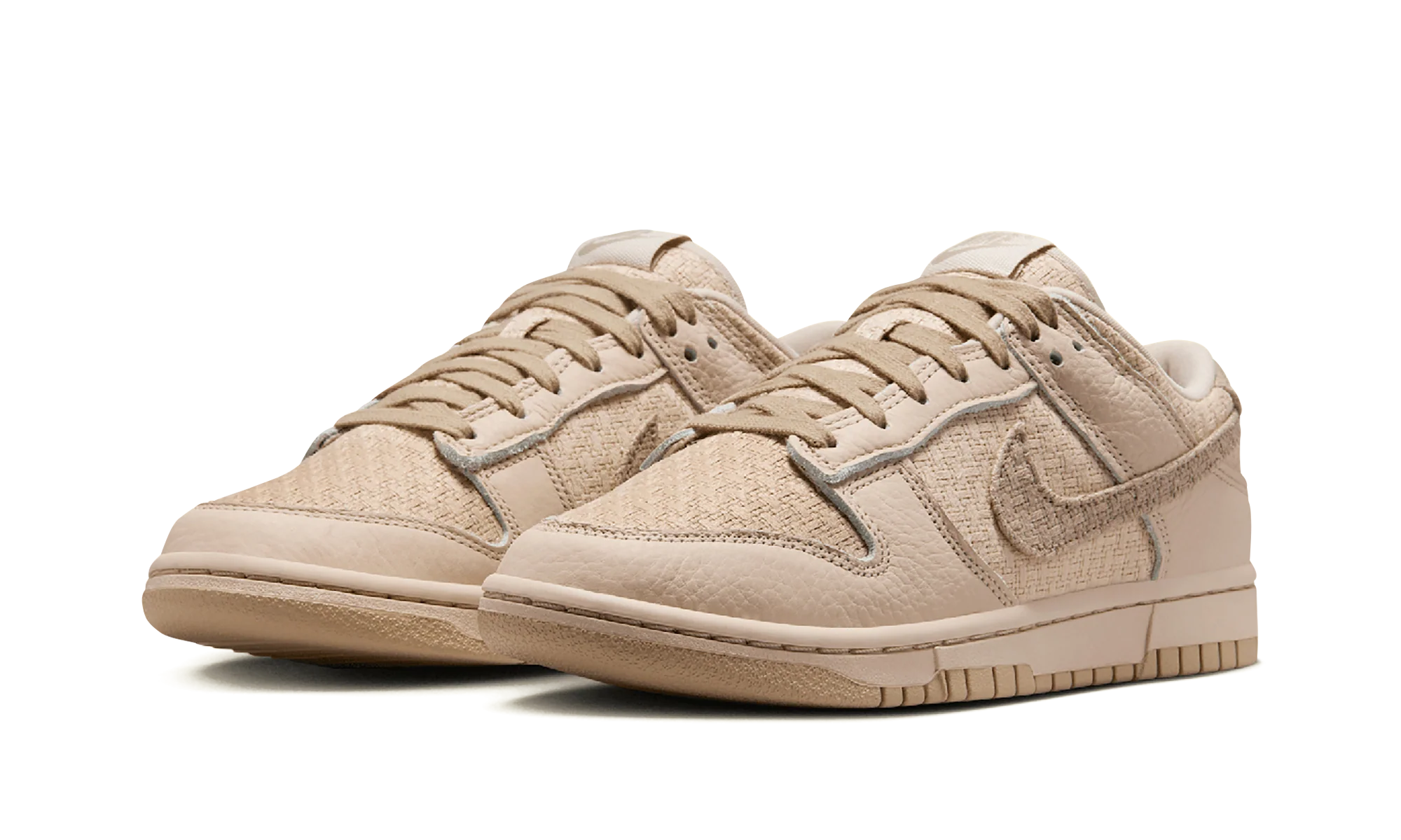 Dunk Low WMNS "Sanddrift" IB7947 126