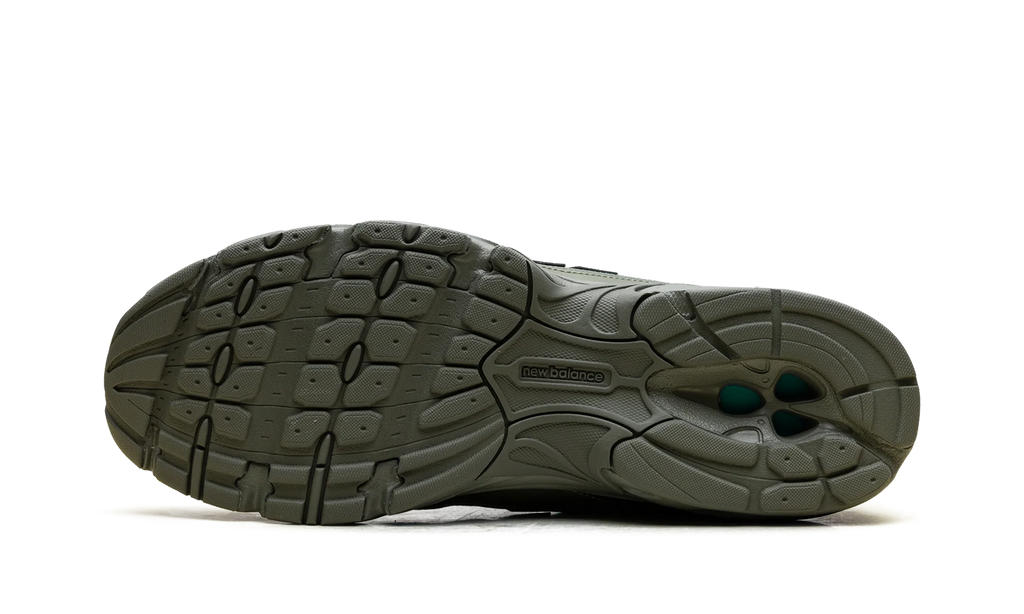 740 "Dark Olive Vine" U740RS2