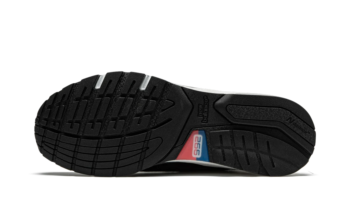 992 "Black/Grey" M992BL