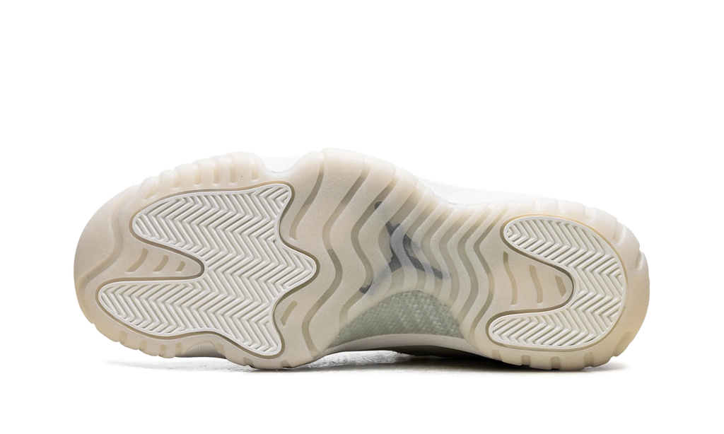 Air Jordan 11 WMNS "Pearl" AR0715 110