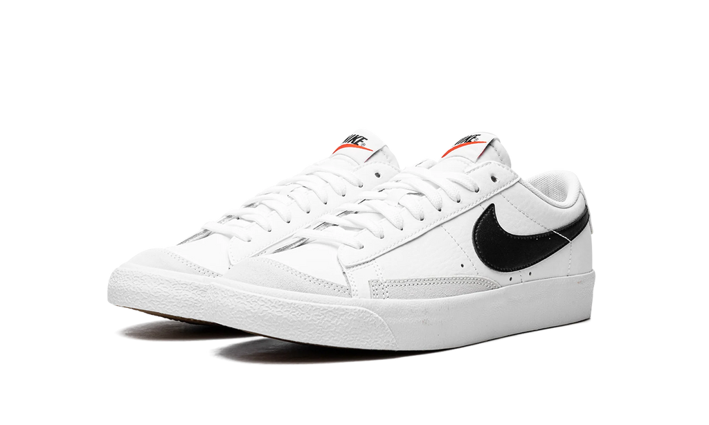 Blazer Low '77 GS "White Black" DA4074 101