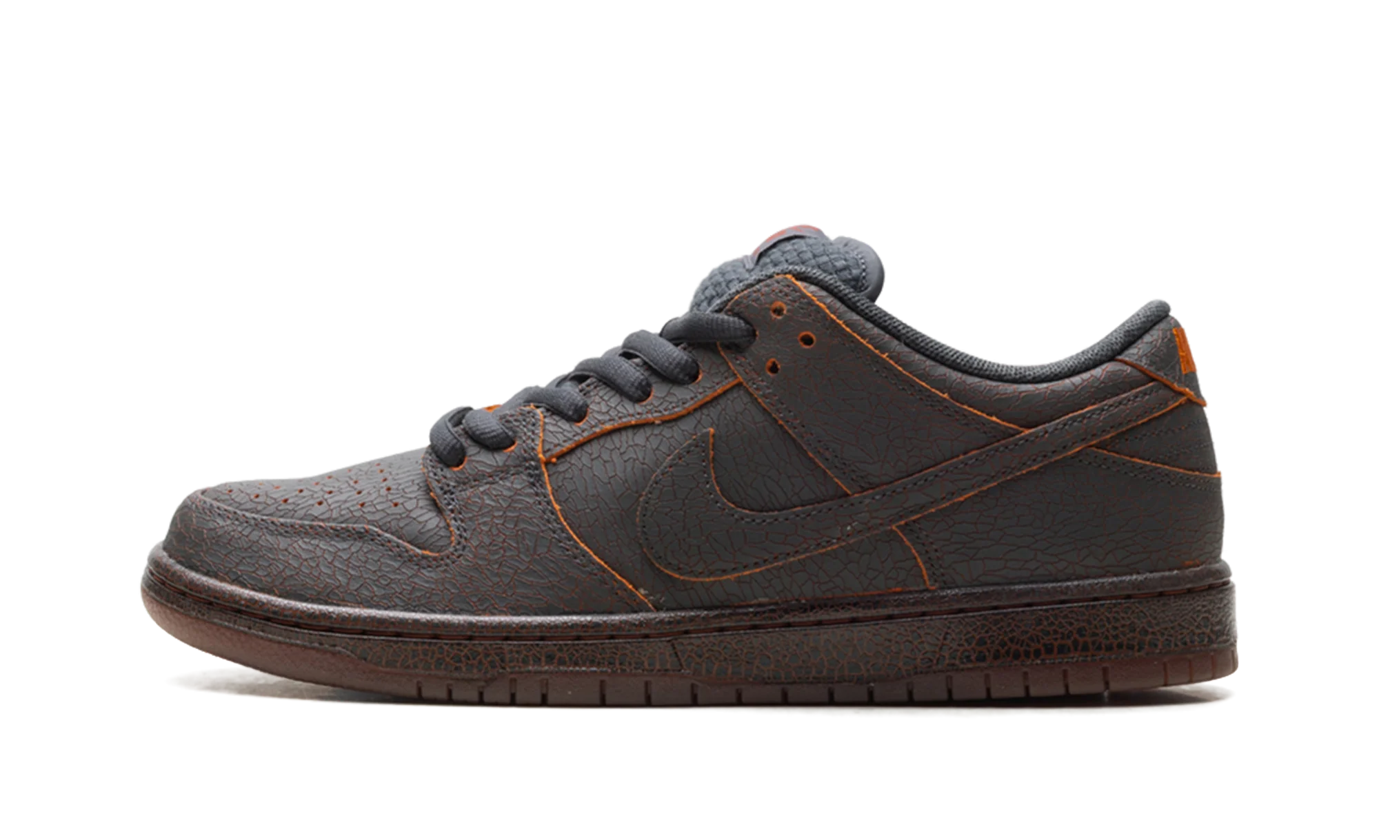 Dunk SB Low "Krampus" HV1668 001