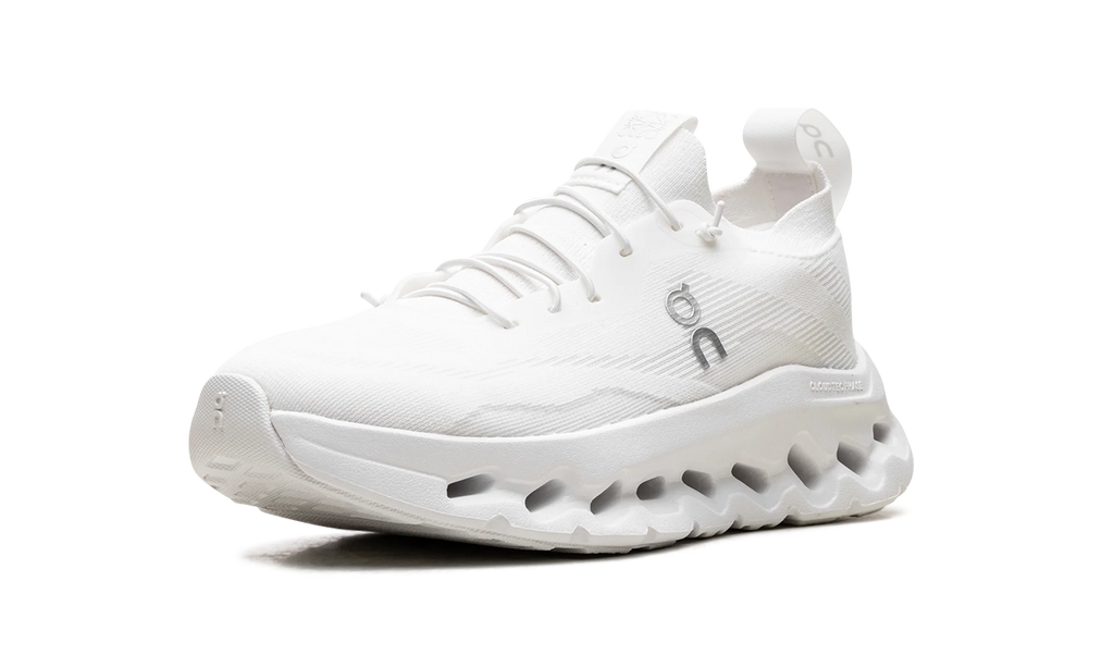 Cloudtilt WMNS "LOEWE All White" 3WD30310108