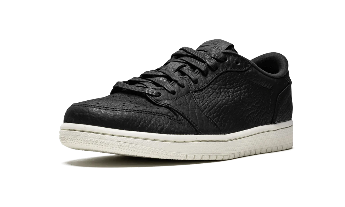 Air Jordan 1 Low Swooshless "Black" 848775 005