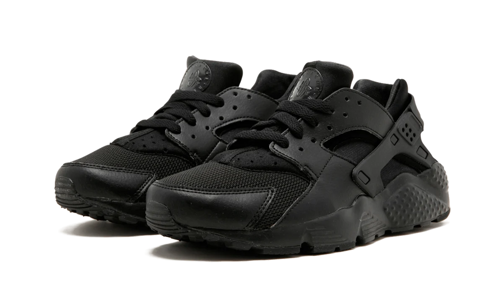 Huarache Run GS "Triple Black" 654275 016
