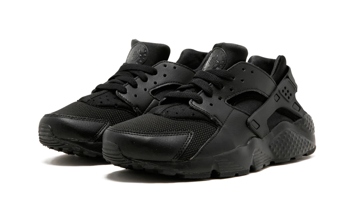 Huarache Run GS "Triple Black" 654275 016
