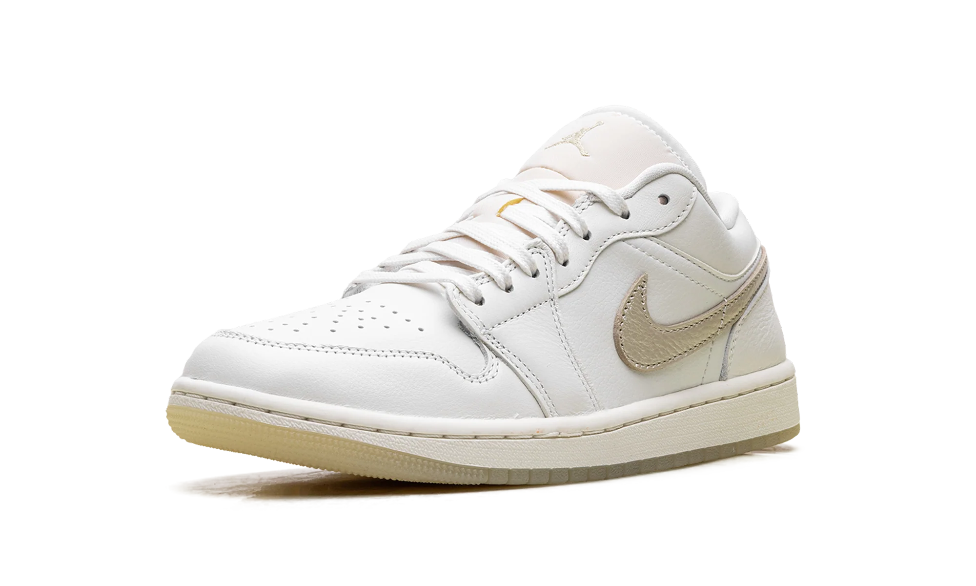 Jordan 1 Low SE WMNS "Metallic Team Gold" HV5157 100