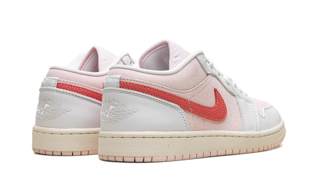 Air Jordan 1 Low WMNS "Strawberry MIlkshake" IB8156 133