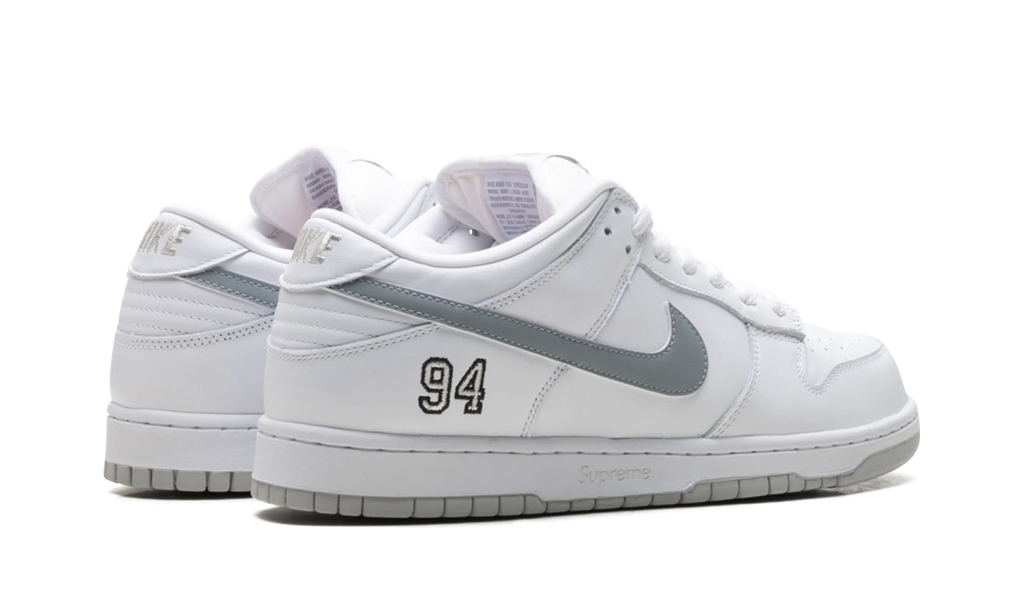 SB Dunk Low "Supreme - White" HQ8487 100