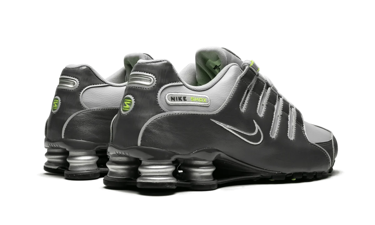 Shox NZ "Dark Grey Wolf Grey" 378341 009