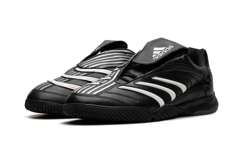 Predator Sala "Black Zero Metallic" JQ3916