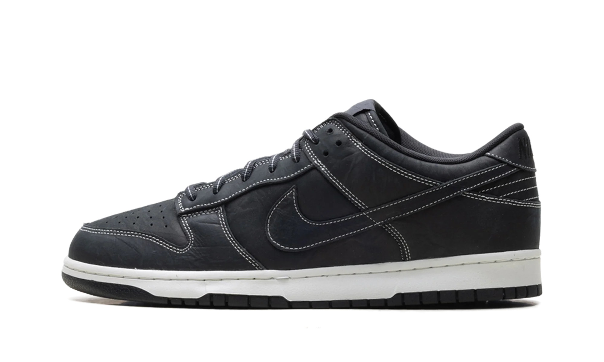 Dunk Low "Off-Noir / Summit White" IO4550 001