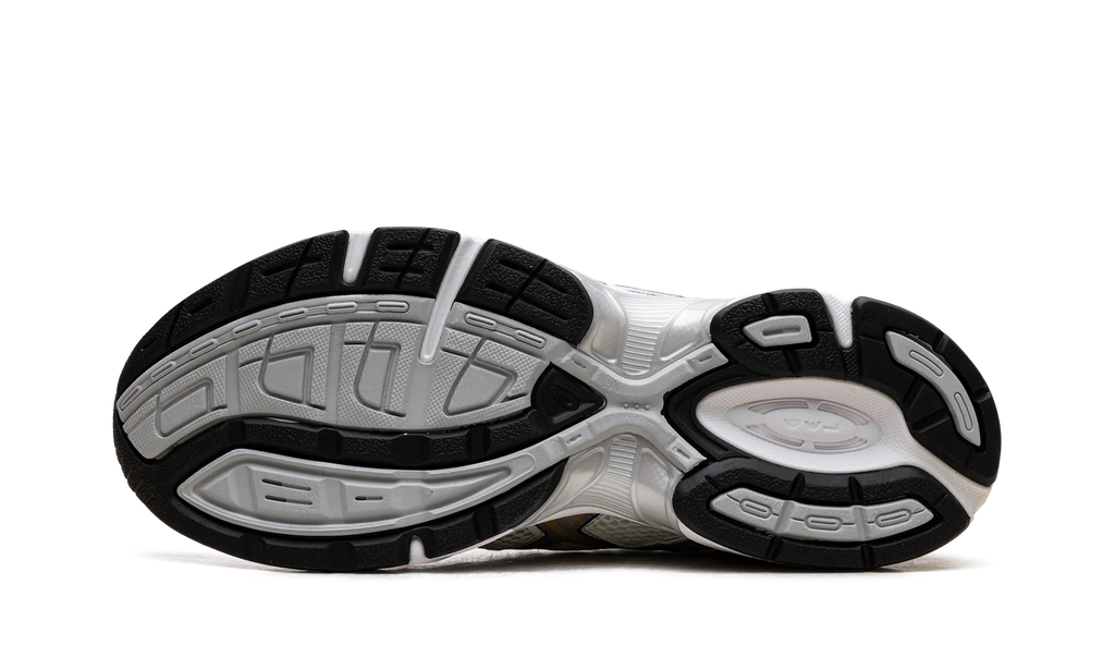 ASICS GEL-1130 "Lapstone & Hammer" 1203A582 100