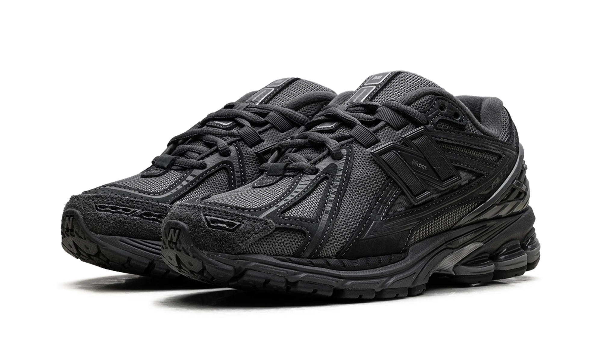 1906R "Greyscale" M1906rhx