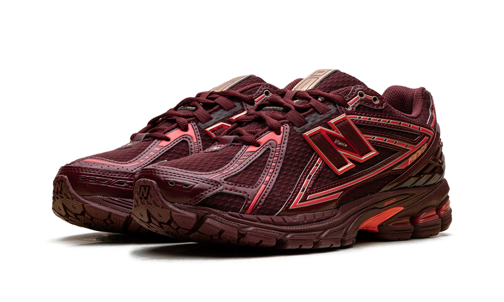 1906R WMNS "Mercury Red" U1906RHB