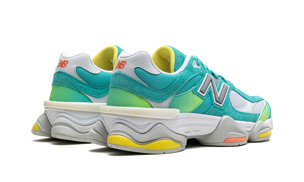 9060 "Cyan Burst" U9060DBT