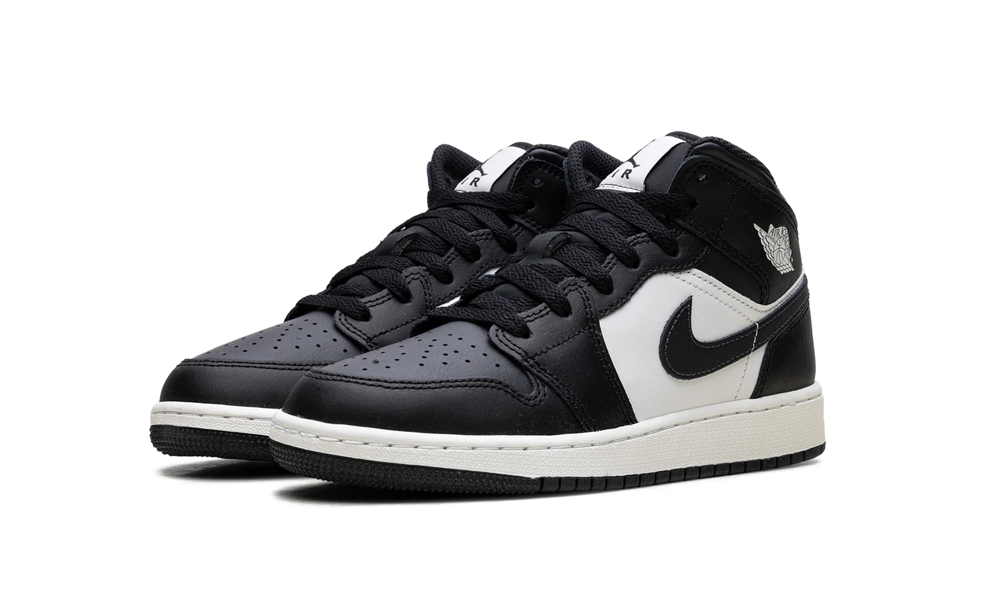 Jordan 1 Mid GS "Off Noir Toe" DQ8423 010