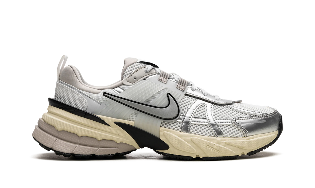 V2K RUN WMNS "Metallic Silver" FD0736 100
