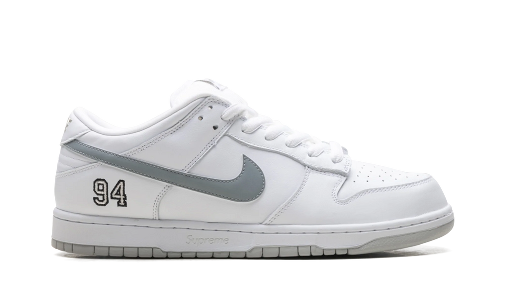 SB Dunk Low "Supreme - White" HQ8487 100