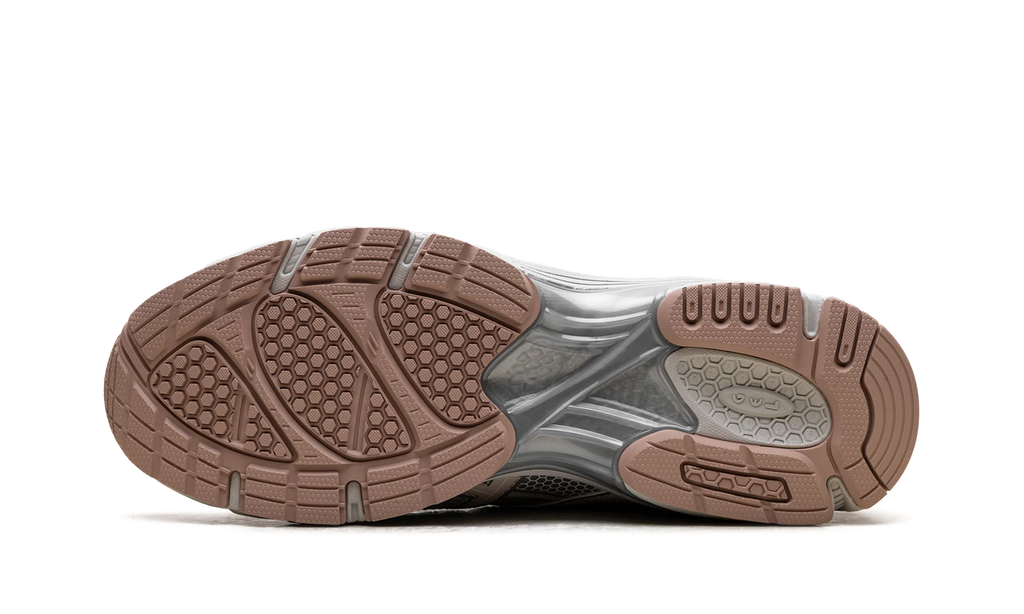 GEL-DS TRAINER 14 "Lake Grey/Mineral Beige" 1203A607 301