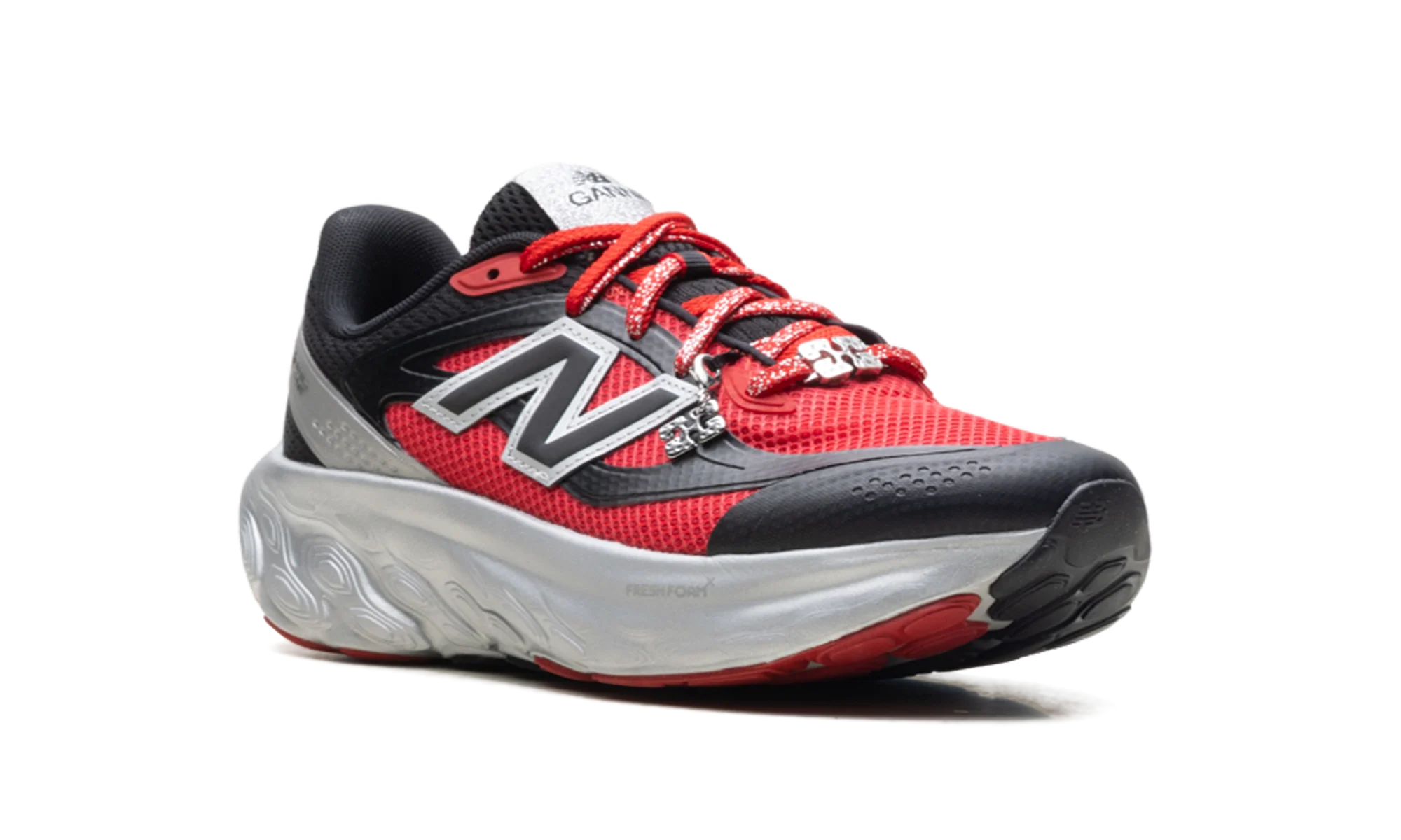 Fresh Foam Trainer "GANNI - Black Silver Metallic Red" UTRNGN