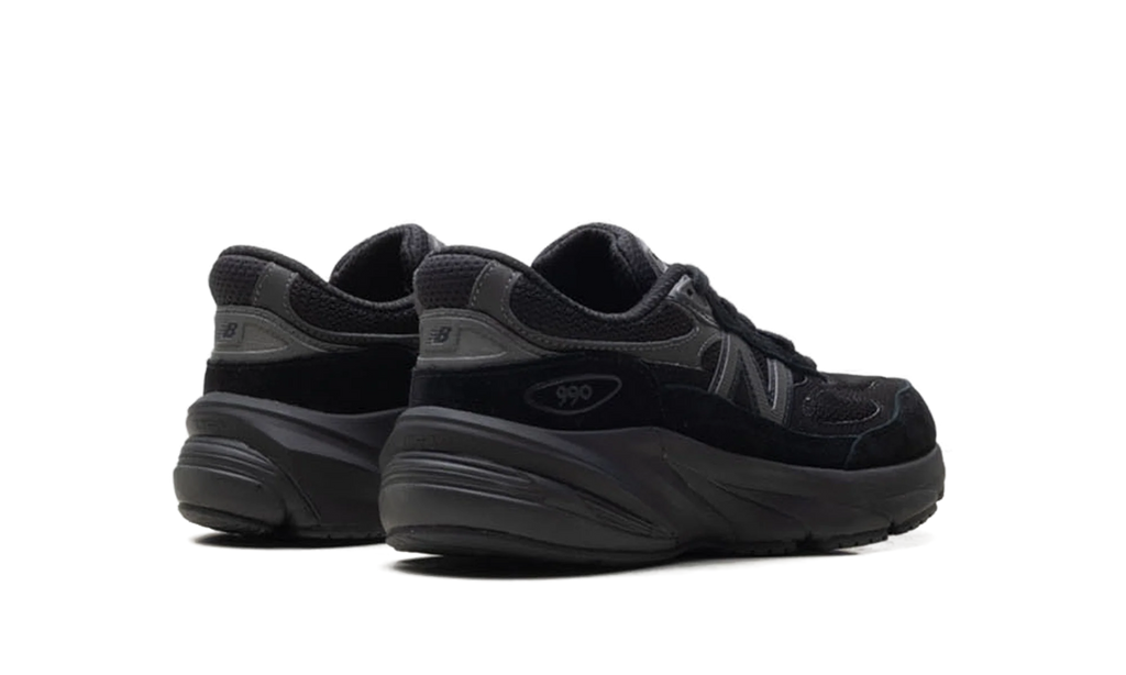 990v6 GS "Triple Black" GC990BB6