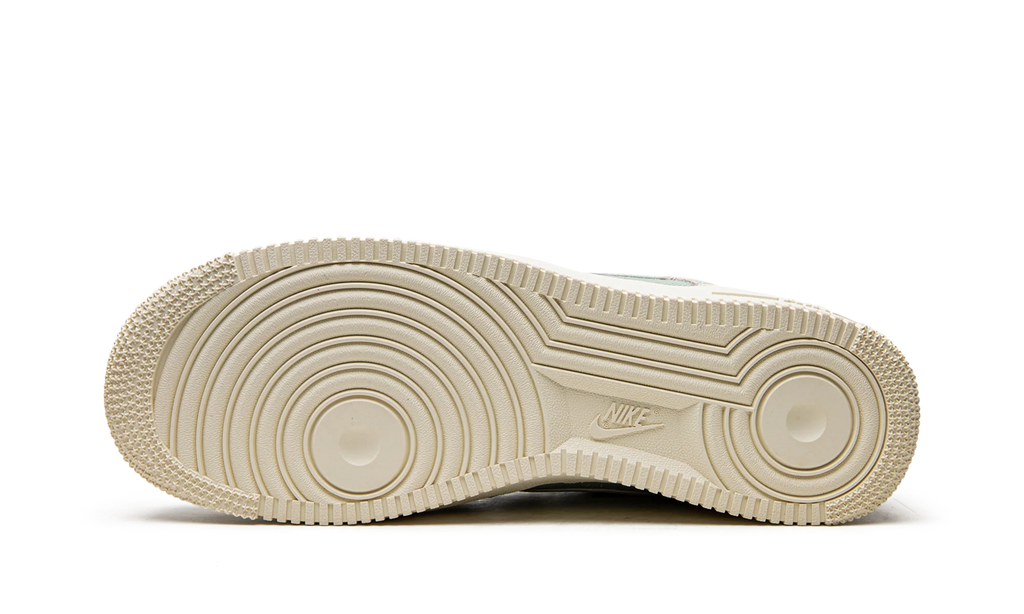 Air Force 1 "Certified Fresh" DO9801 300