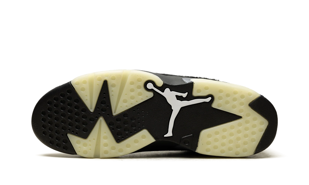 Air Jordan 6 WMNS "Blackout" IO9786 001