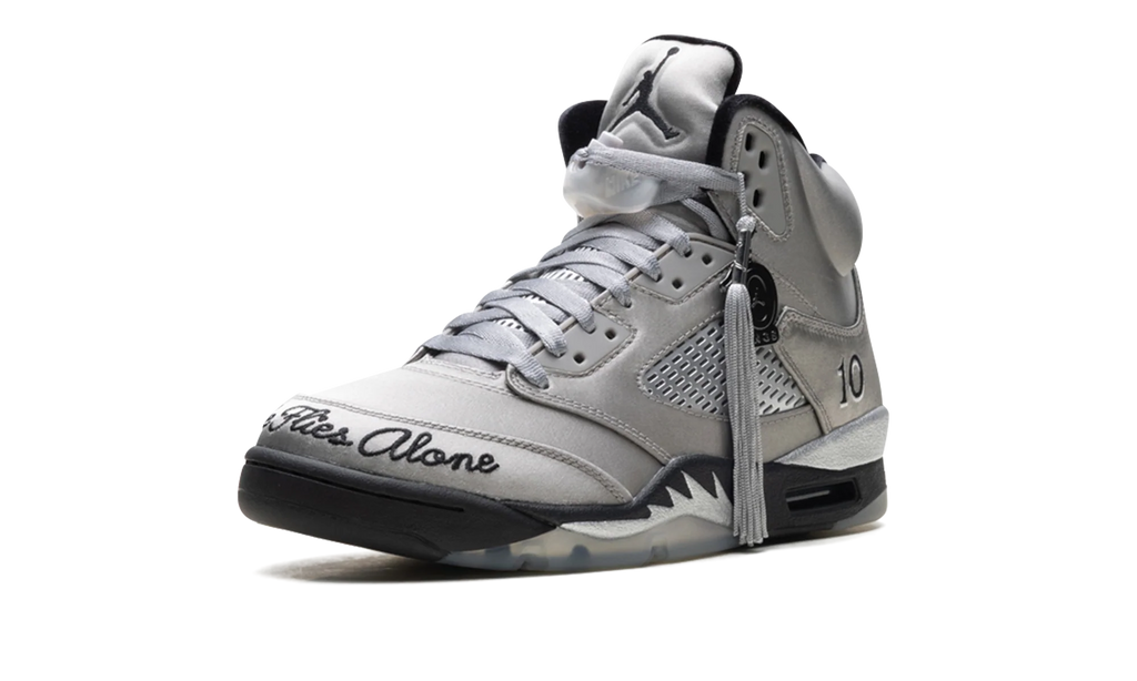 Air Jordan 5 Retro WMNS "Wings (2025)" IO2038 001