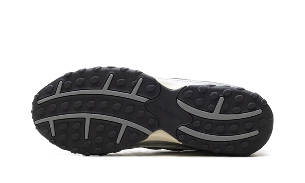 204L "Silver Metallic Black" U204LSWD