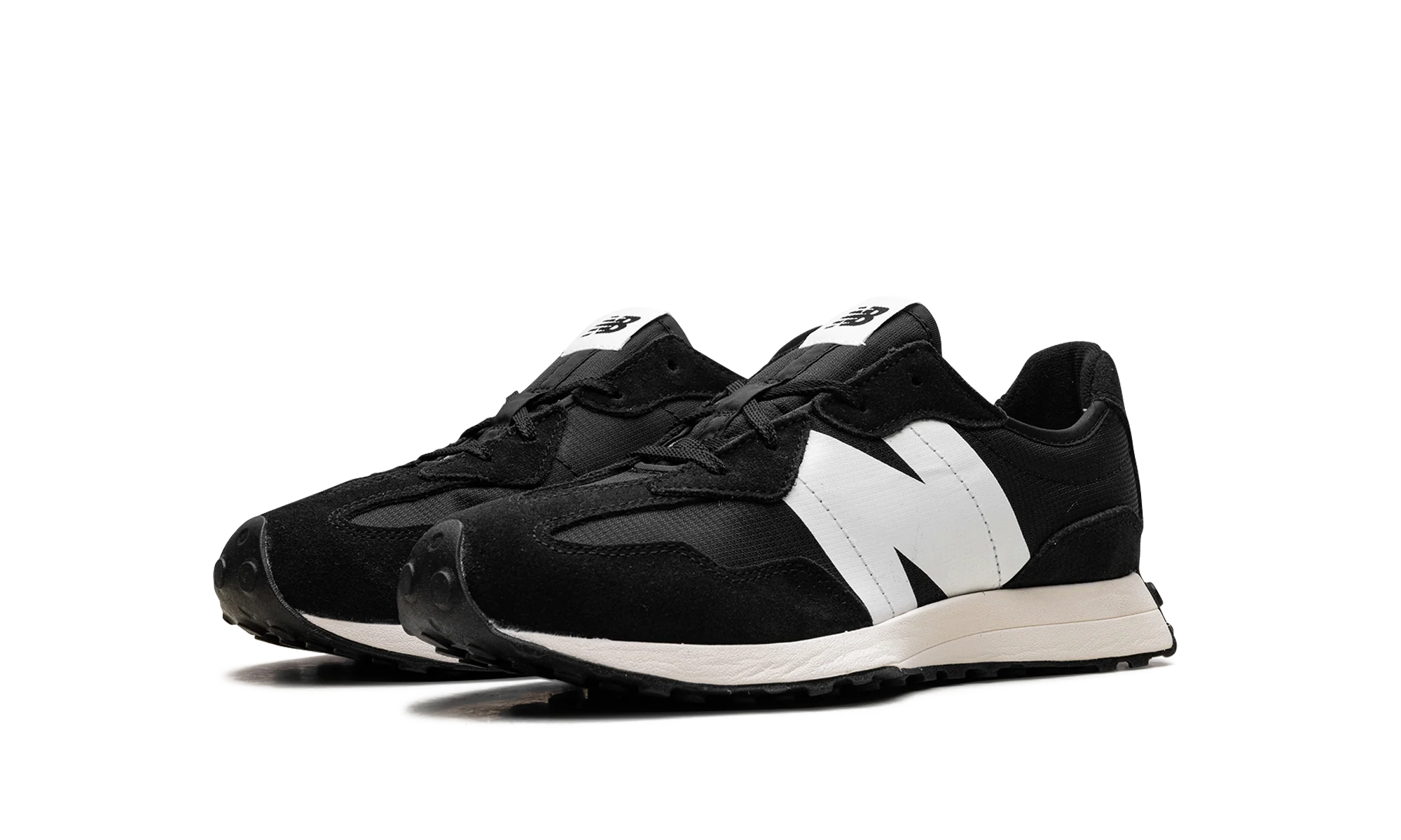 327 GS "Black White" GS327GS