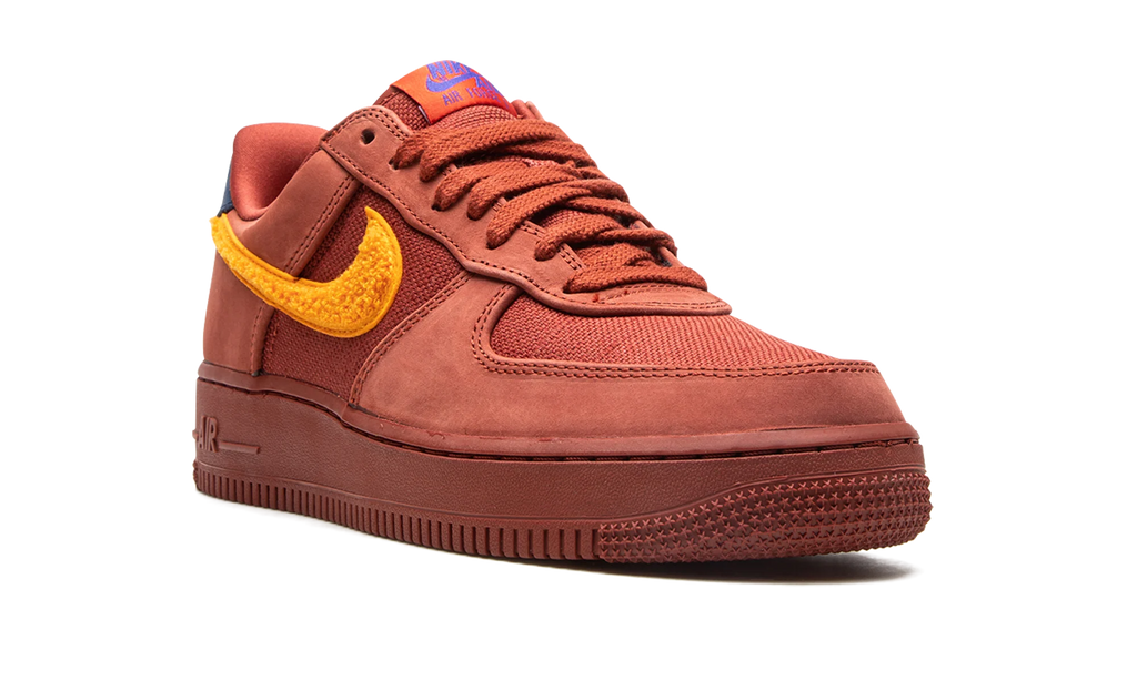 Air Force 1 Low "La Familia" DV5153 600