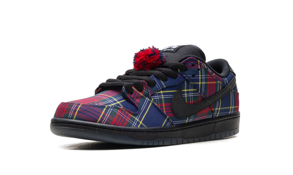 SB Dunk Low "Nardwuar" II1493 600