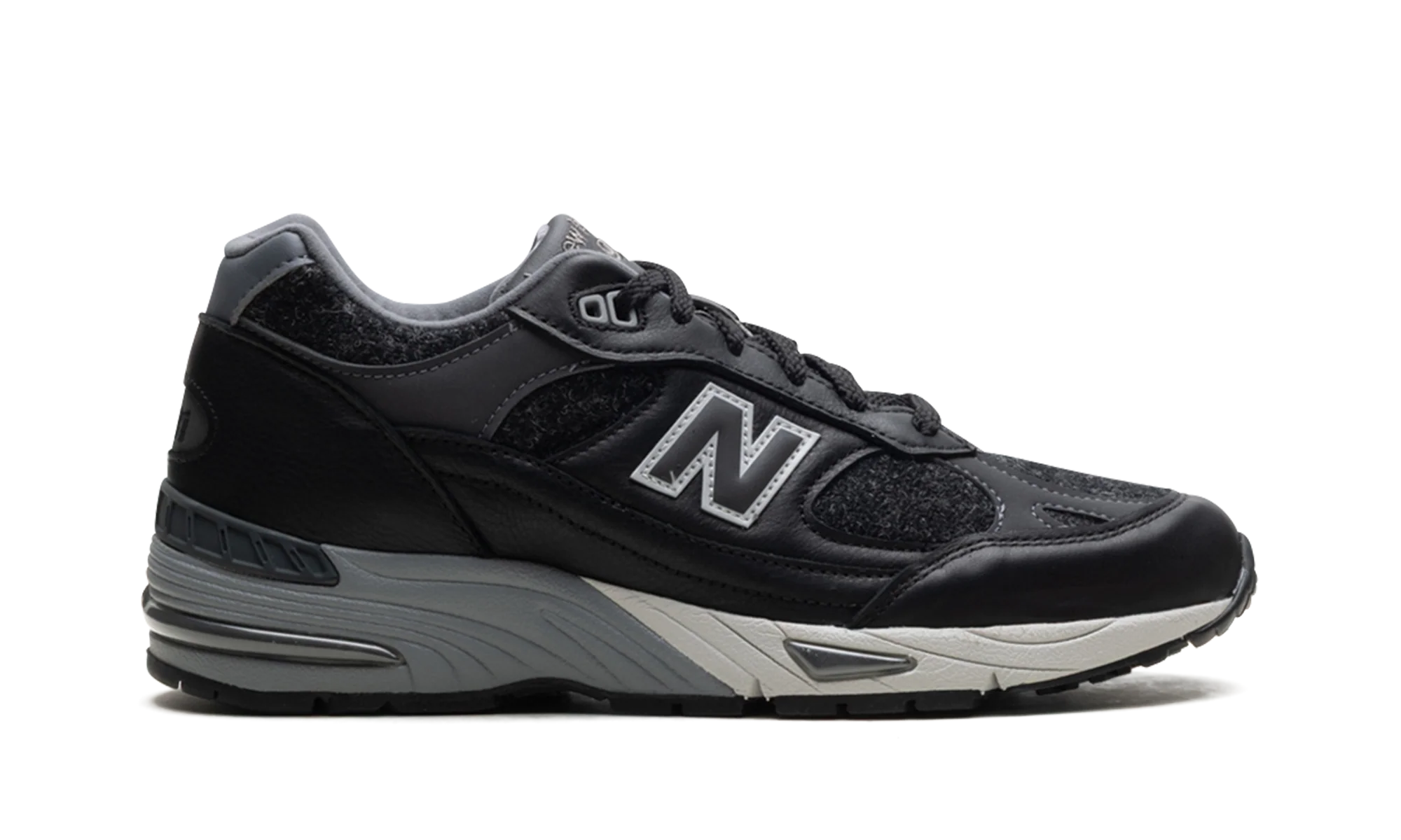 991 "Harris Tweed - Black/Grey" M991DJ
