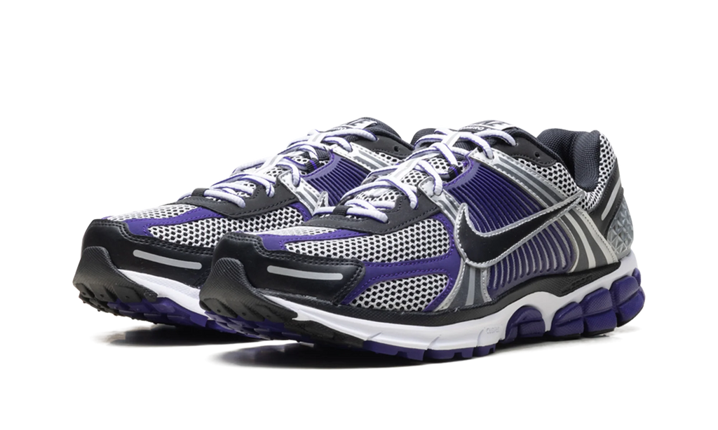 Vomero 5 "Metallic Silver / Court Purple" IM2220 095