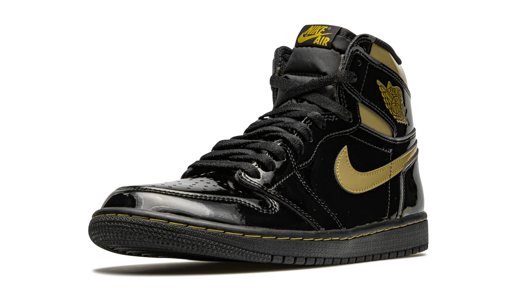 Air Jordan 1 Retro High OG "Black Metallic Gold" 555088 032