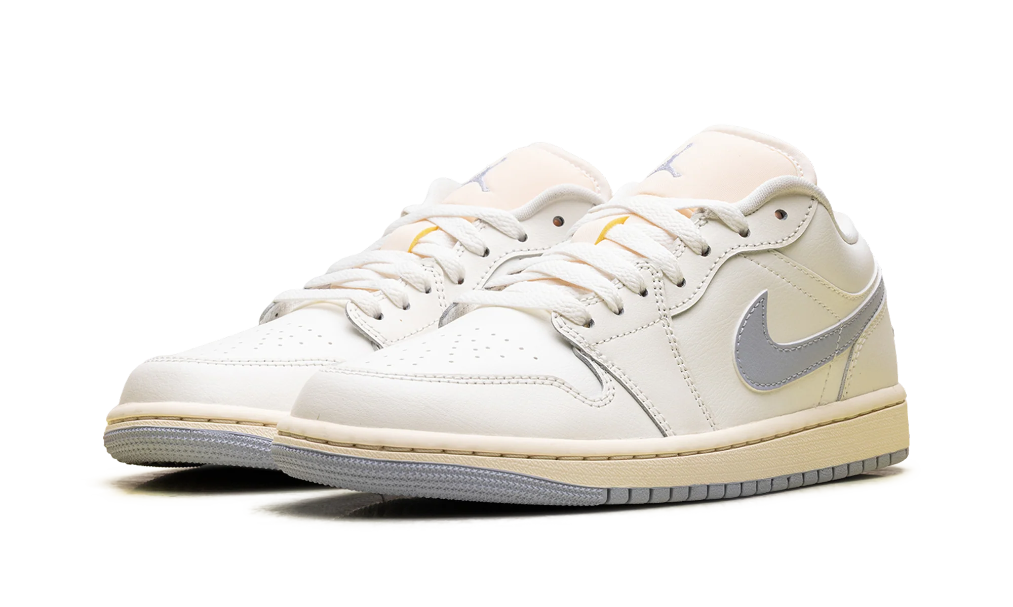 Air Jordan 1 Low WMNS "White/Purple" DC0774 106