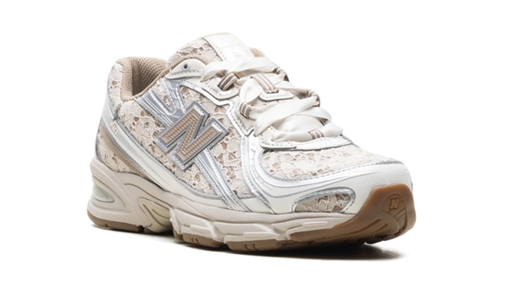 740 "Beige Brown" U740ML2