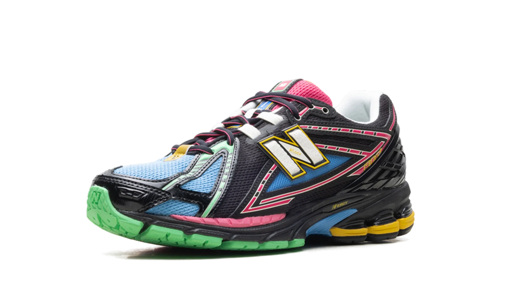 1906R "Black / Pink - Footlocker Exclusive" U1906RDM