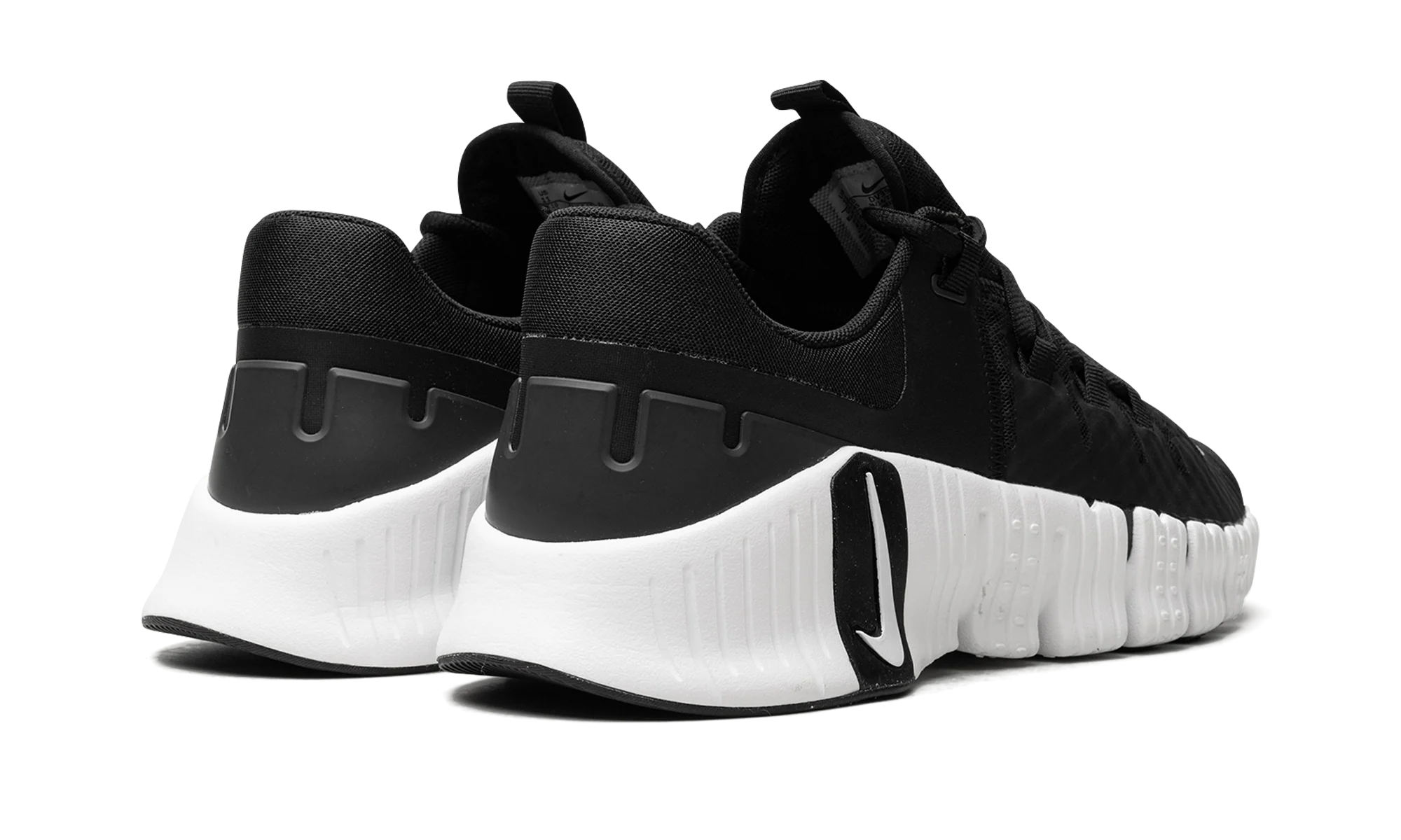 Free Metcon 5 "Black / White" DV3949 001