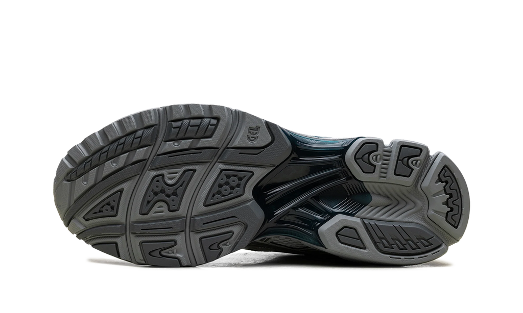 Gel Kayano 14 "Glacier Grey Pure Silver" 1203A537 021