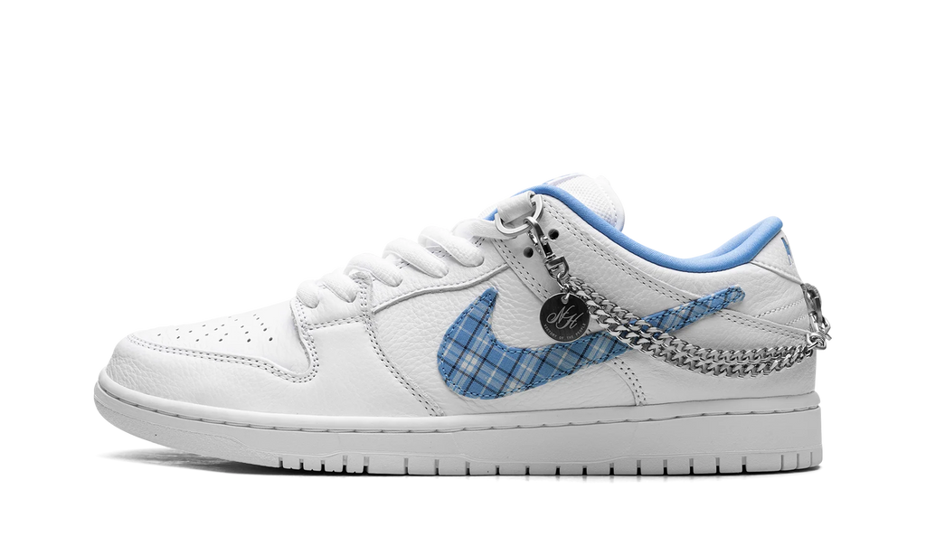 SB Dunk Low "Nicole Hause" FZ8802 100